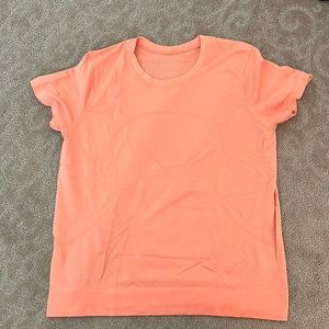 Swiftly relaxed workout shirt